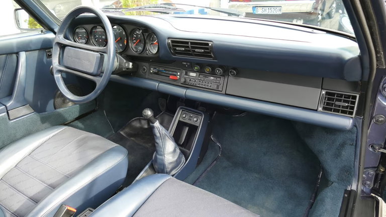Porsche 911 Carrera 3.2