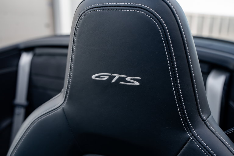Porsche 992 Carrera GTS