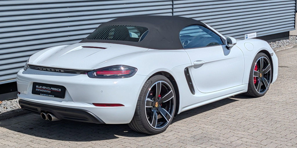 Porsche 718 Boxster