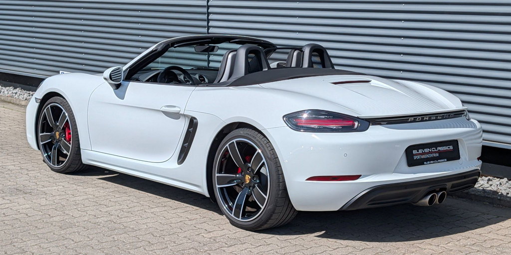 Porsche 718 Boxster