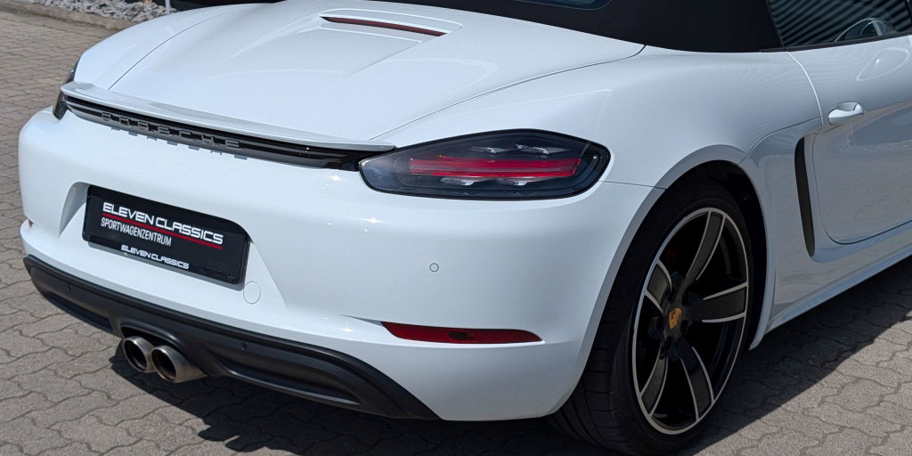 Porsche 718 Boxster