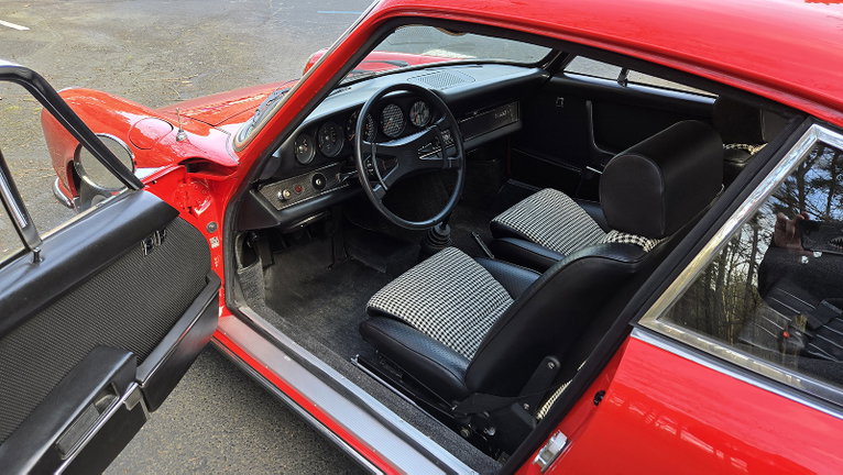 Porsche 911 S (F-Modell)