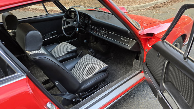 Porsche 911 S (F-Modell)