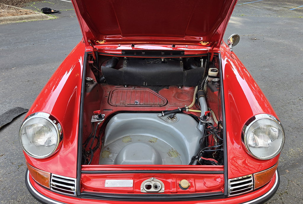 Porsche 911 S (F-Modell)