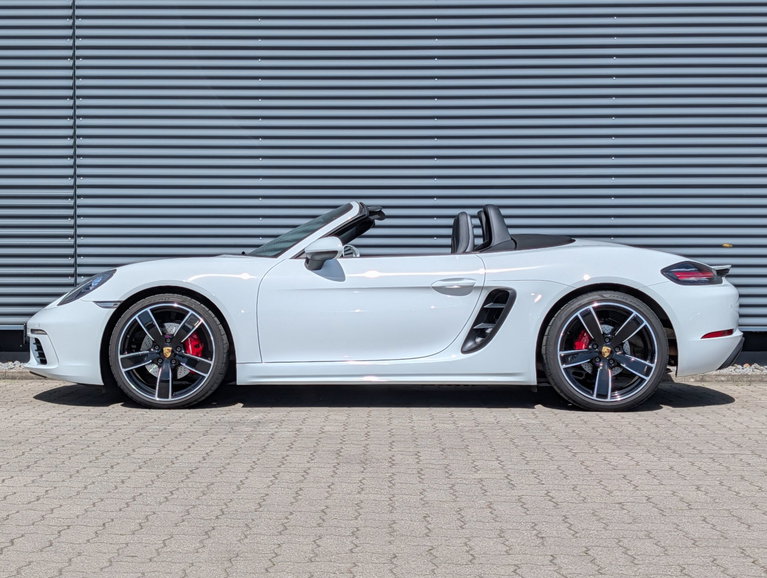 Porsche 718 Boxster