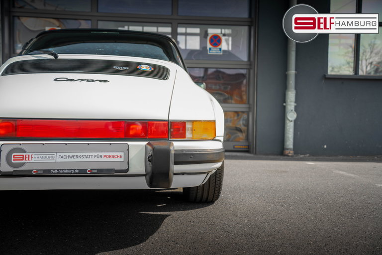 Porsche 911 Carrera 3.2