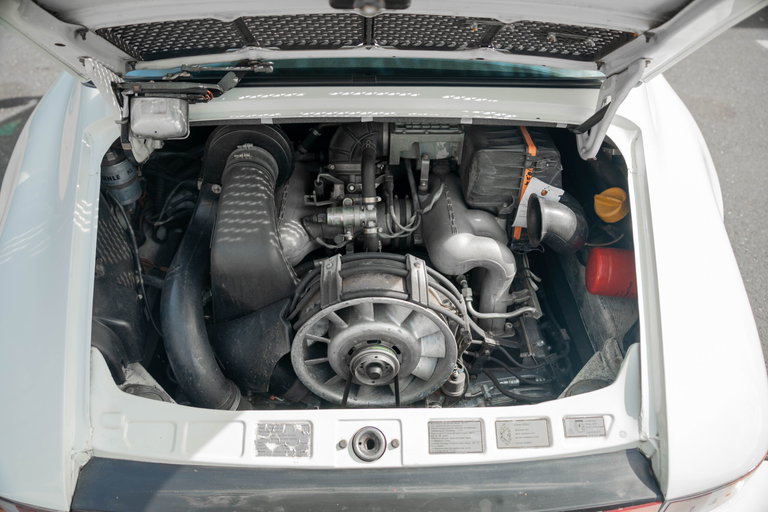 Porsche 911 Carrera 3.2