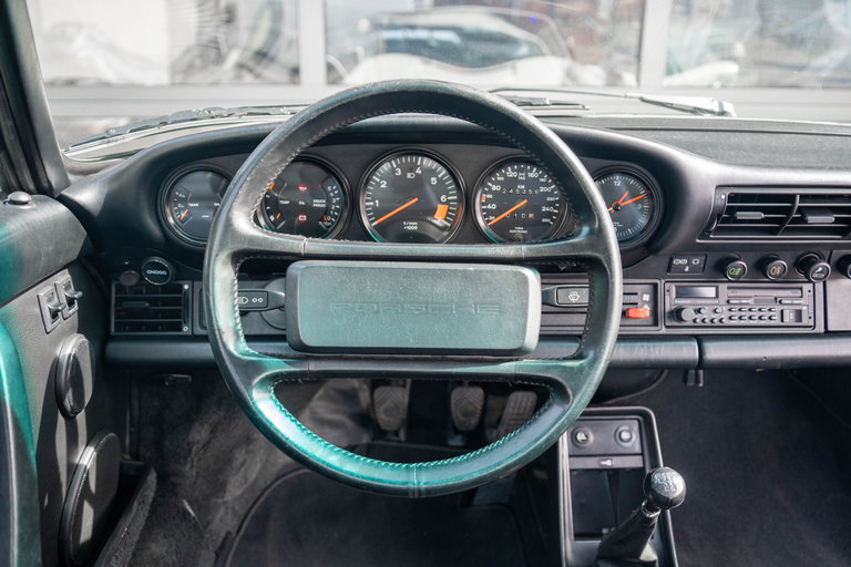 Porsche 911 Carrera 3.2