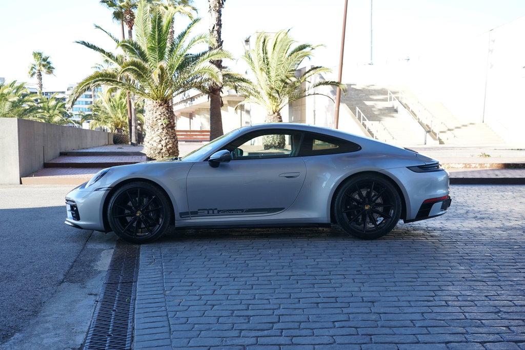 Porsche 992 Carrera T