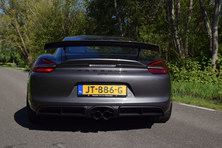 Porsche 981 Cayman GT4