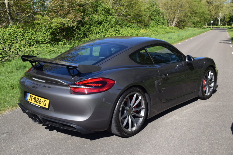 Porsche 981 Cayman GT4