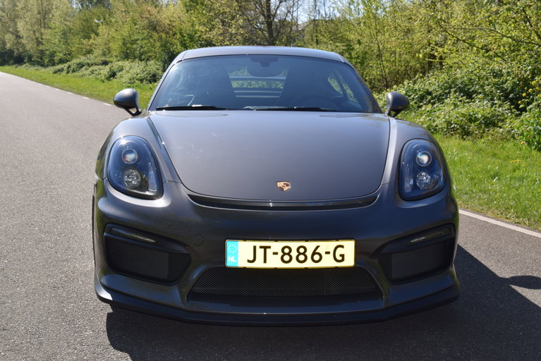Porsche 981 Cayman GT4