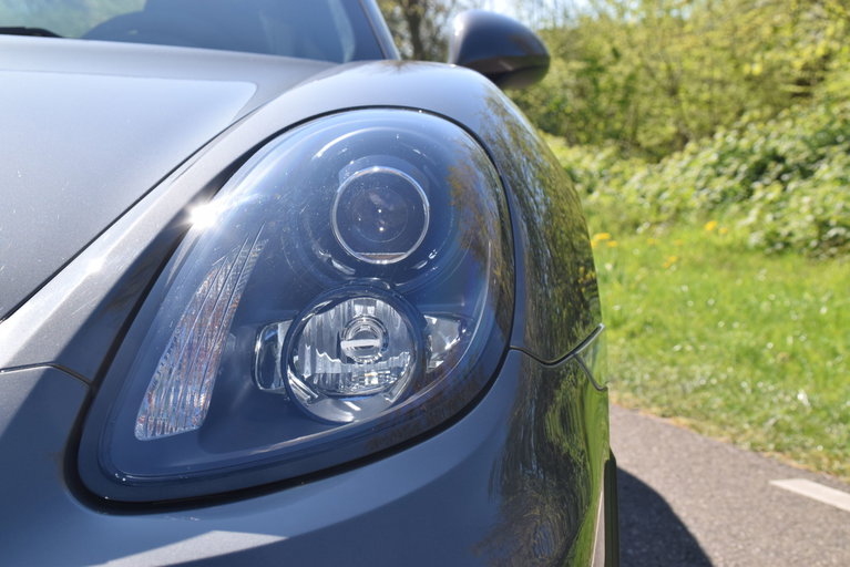 Porsche 981 Cayman GT4