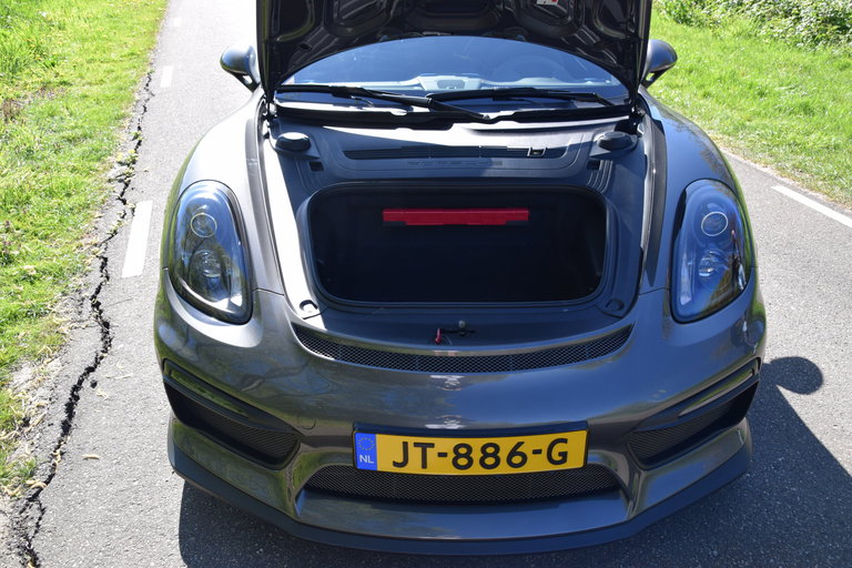 Porsche 981 Cayman GT4