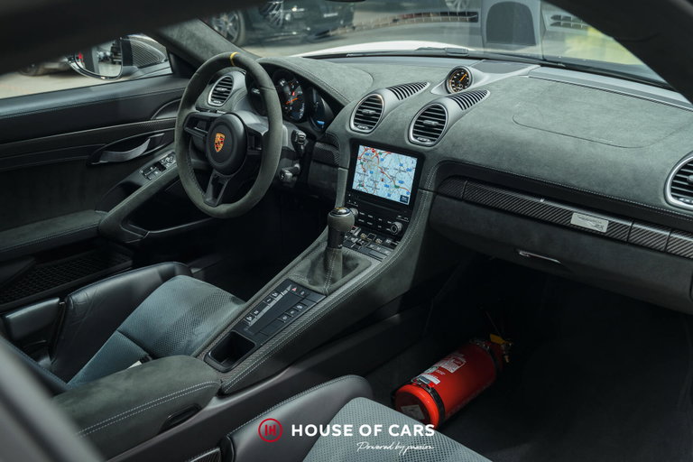 Porsche 718 Cayman GT4 RS