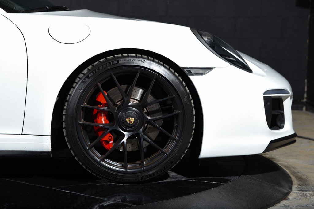 Porsche 991.2 Carrera GTS