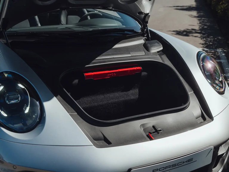 Porsche 992.2 Carrera