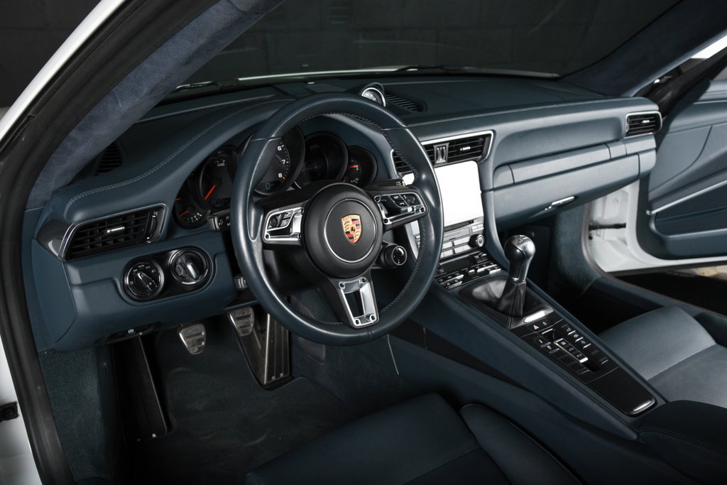 Porsche 991.2 Carrera GTS