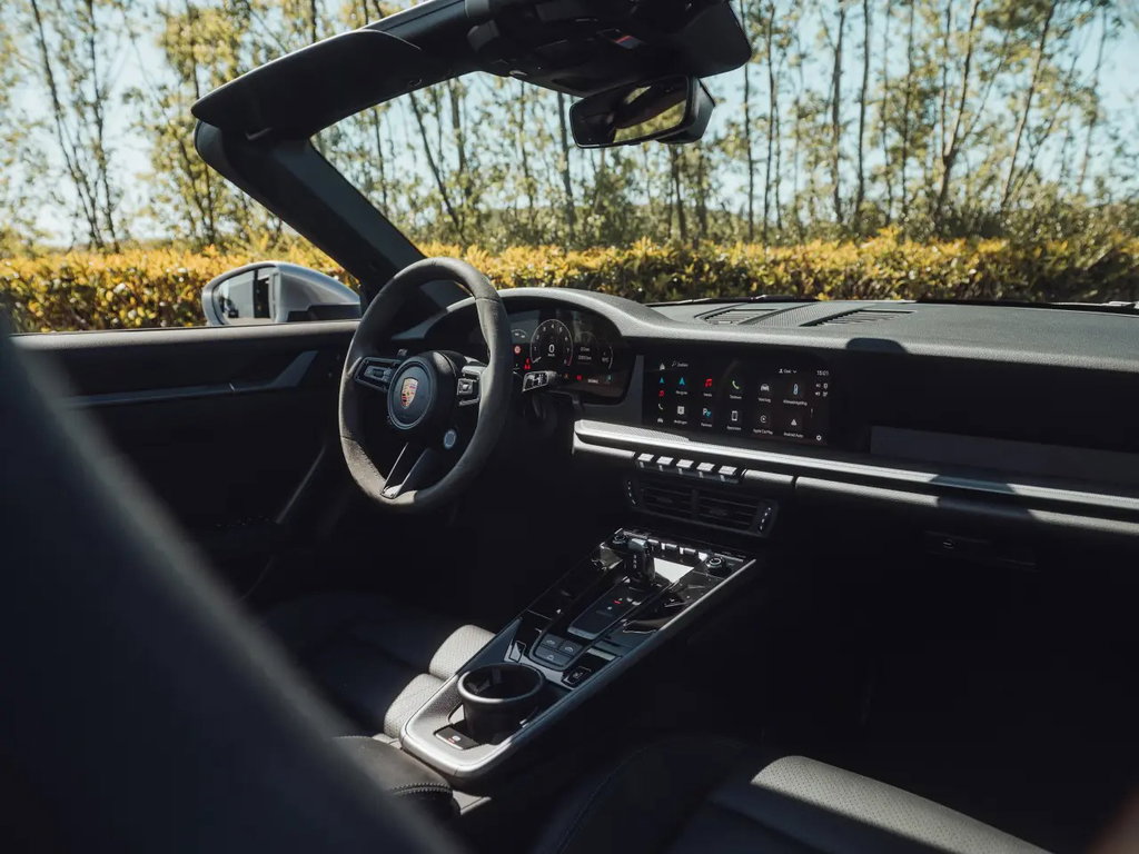 Porsche 992.2 Carrera