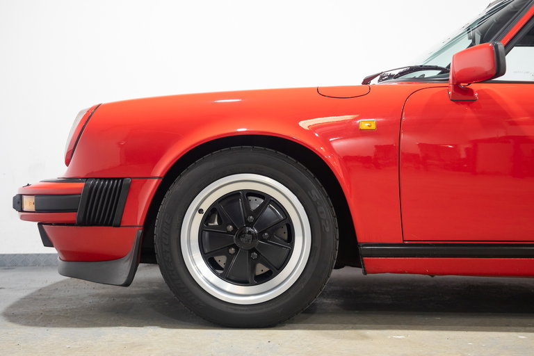 Porsche 911 Carrera 3.2