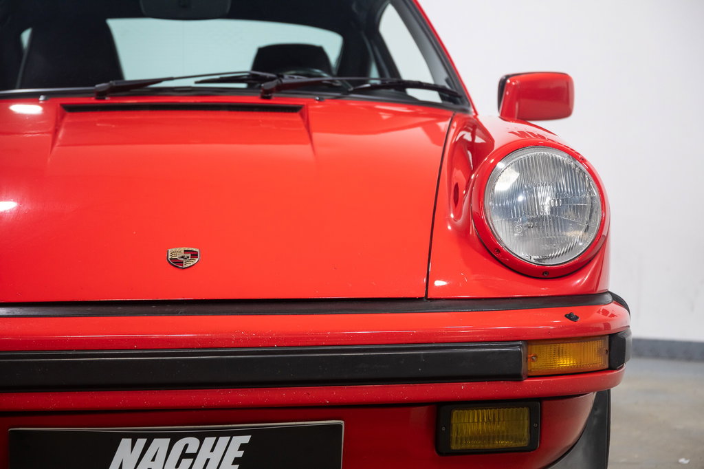 Porsche 911 Carrera 3.2