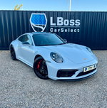 Porsche 992 Carrera 4 GTS