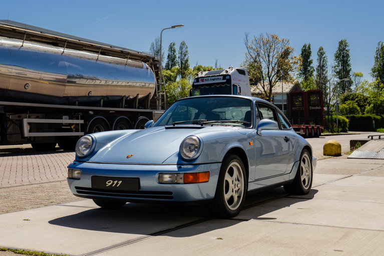 Porsche 964 Carrera 4
