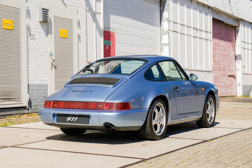 Porsche 964 Carrera 4