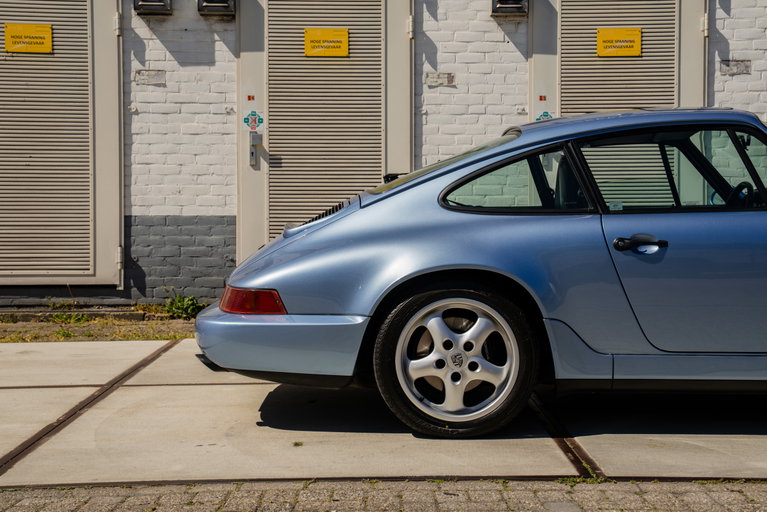 Porsche 964 Carrera 4
