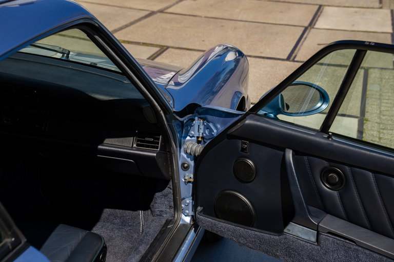 Porsche 964 Carrera 4