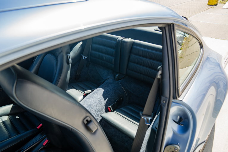 Porsche 964 Carrera 4