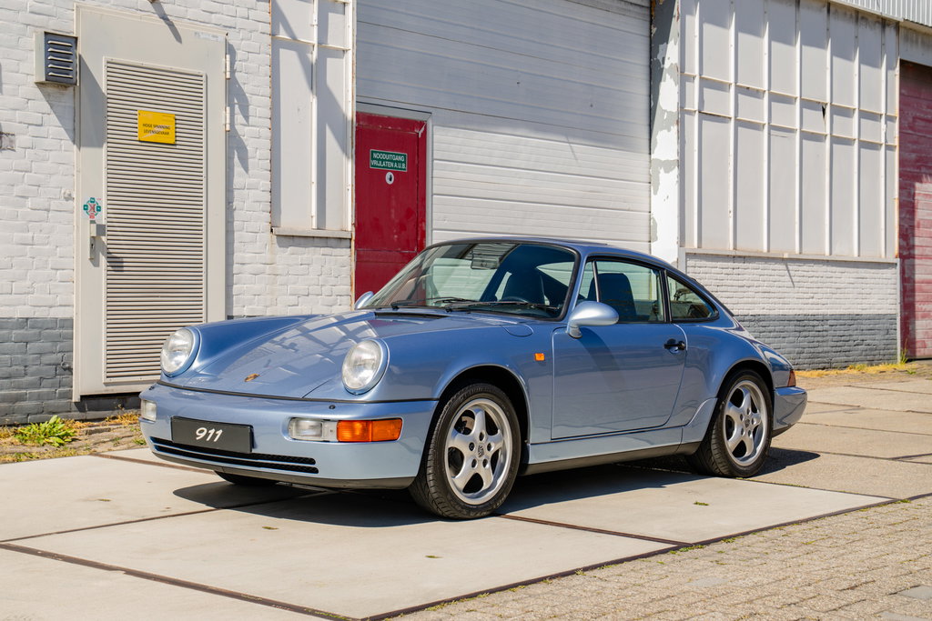 Porsche 964 Carrera 4
