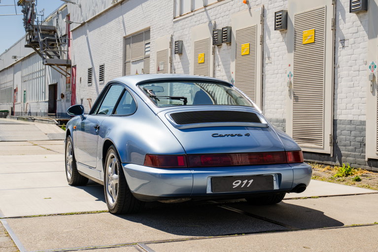 Porsche 964 Carrera 4