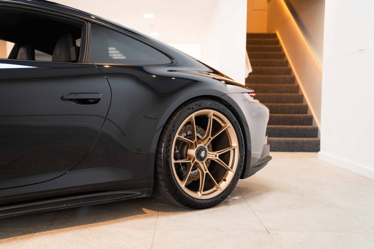 Porsche 992 GT3 Touring