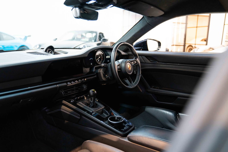Porsche 992 GT3 Touring
