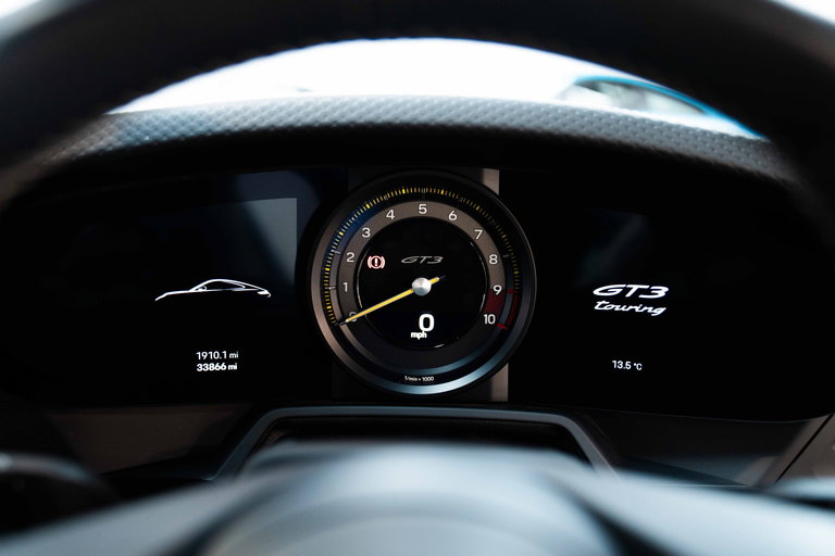 Porsche 992 GT3 Touring