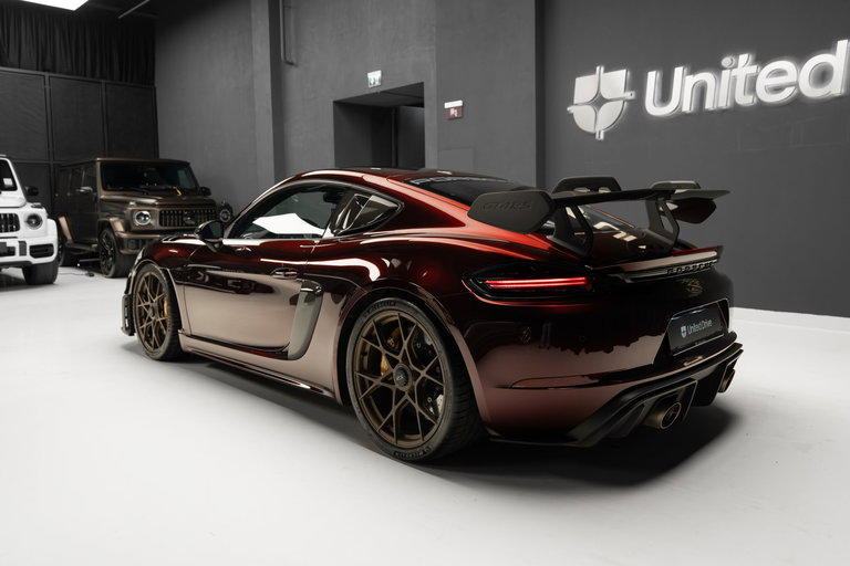 Porsche 718 Cayman GT4 RS