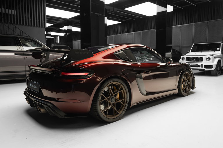 Porsche 718 Cayman GT4 RS