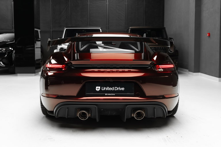 Porsche 718 Cayman GT4 RS