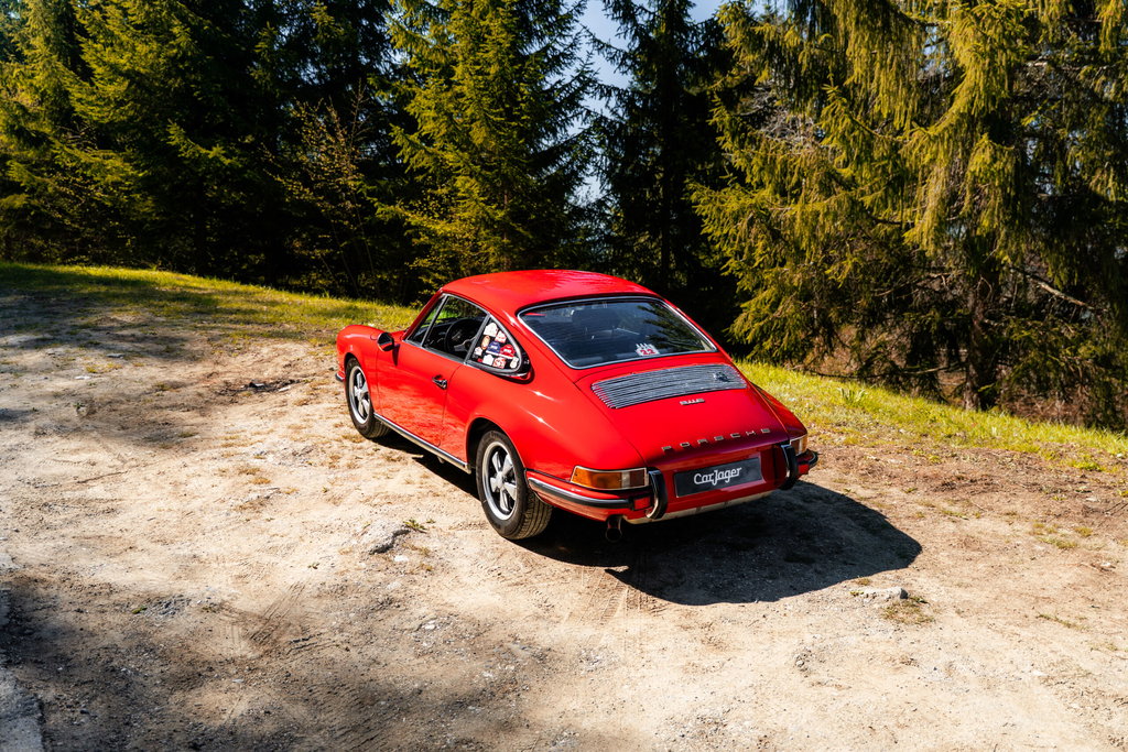 Porsche 911 E