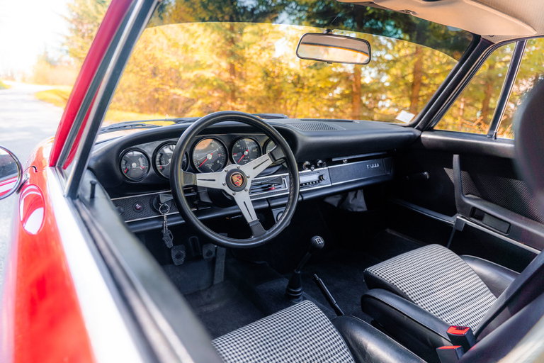 Porsche 911 E