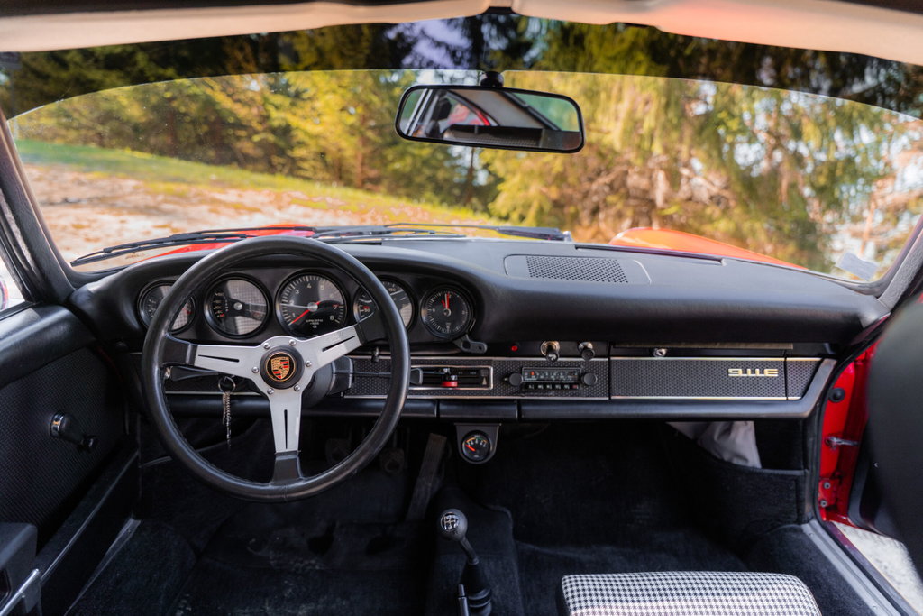 Porsche 911 E