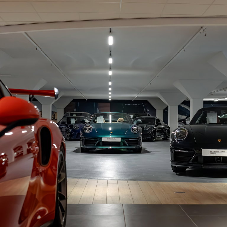 Porsche 992 Carrera 4 GTS