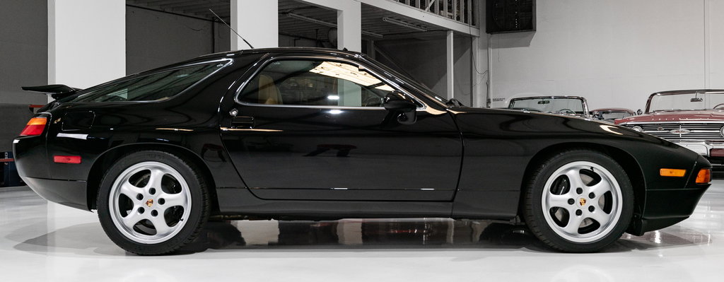 Porsche 928 GTS