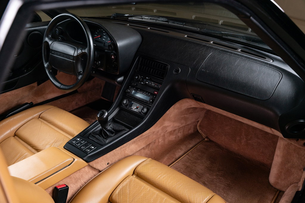 Porsche 928 GTS