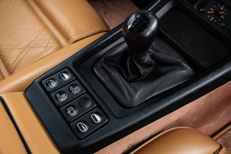 Porsche 928 GTS