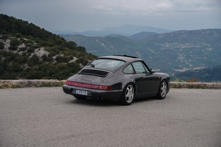 Porsche 964 Carrera 2