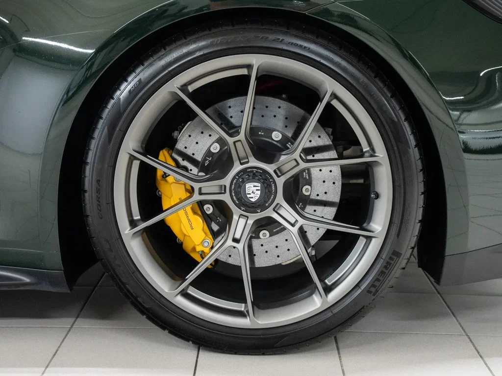 Porsche 992 GT3 Touring
