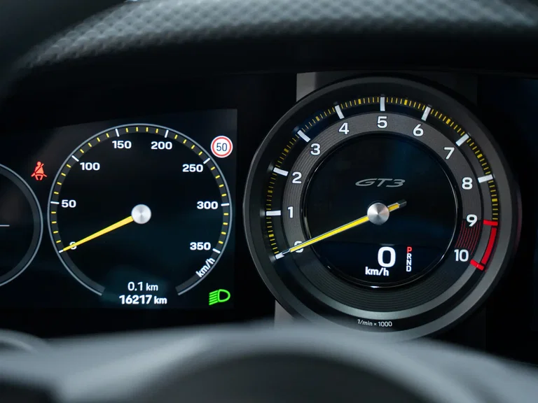 Porsche 992 GT3 Touring