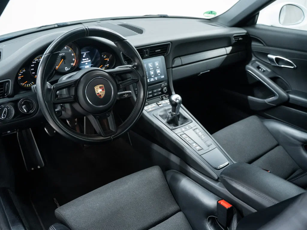 Porsche 991.2 GT3 Touring
